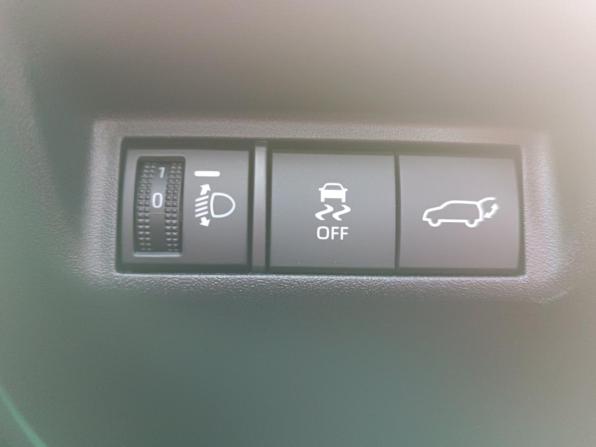 Toyota RAV4 VI (XA60) с пробегом 2025 года, цена 4 989 000 рублей, 10 км, внедорожник, Автокод Объявления