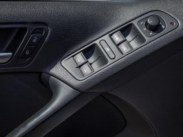 Volkswagen Tiguan I Рестайлинг с пробегом 2015 года, цена 1 649 000 рублей, 147144 км, внедорожник, Автокод Объявления