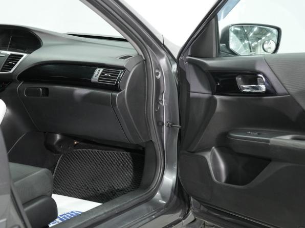 Honda Accord IX Рестайлинг с пробегом 2016 года, цена 1 810 000 рублей, 178000 км, седан, Автокод Объявления