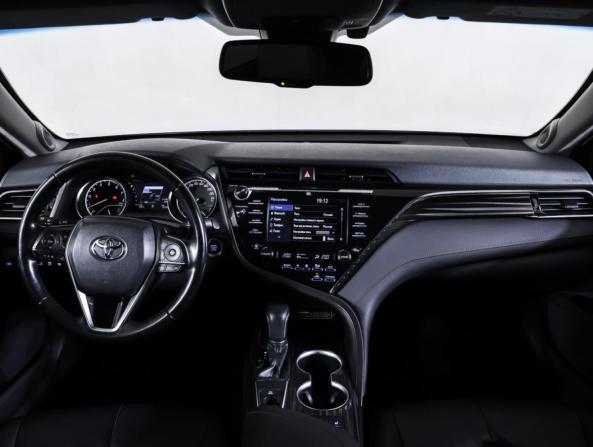 Toyota Camry VIII (XV70) с пробегом 2018 года, цена 2 798 000 рублей, 121570 км, седан, Автокод Объявления