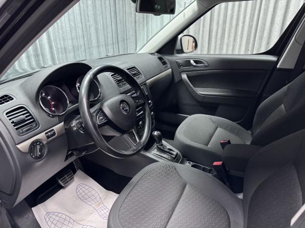 Skoda Yeti I Рестайлинг с пробегом 2014 года, цена 1 400 000 рублей, 135957 км, внедорожник, Автокод Объявления