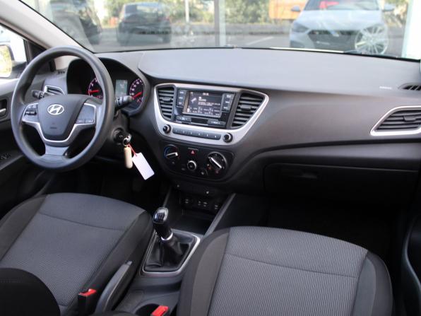 Hyundai Solaris II с пробегом 2018 года, цена 1 285 000 рублей, 127000 км, седан, Автокод Объявления