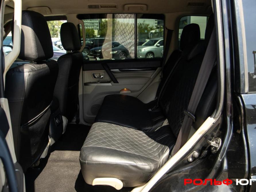 Mitsubishi Pajero IV Рестайлинг 2 Москва  - изображение 9