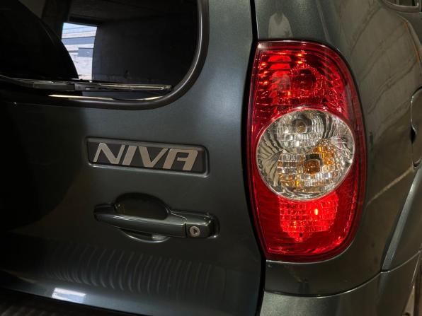 Chevrolet Niva I Рестайлинг с пробегом 2017 года, цена 860 000 рублей, 66844 км, внедорожник, Автокод Объявления