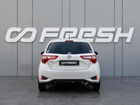 Toyota Vitz III (XP130) Рестайлинг 2 с пробегом 2018 года, цена 990 000 рублей, 55617 км, хэтчбек, Автокод Объявления