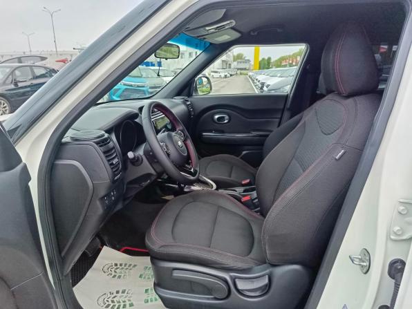 Kia Soul II Рестайлинг с пробегом 2018 года, цена 1 399 995 рублей, 189770 км, хэтчбек, Автокод Объявления
