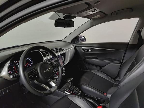 Kia Rio IV Рестайлинг с пробегом 2022 года, цена 2 050 000 рублей, 29300 км, хэтчбек, Автокод Объявления