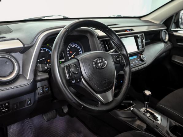 Toyota RAV4 IV (XA40) Рестайлинг с пробегом 2018 года, цена 2 550 000 рублей, 77200 км, внедорожник, Автокод Объявления