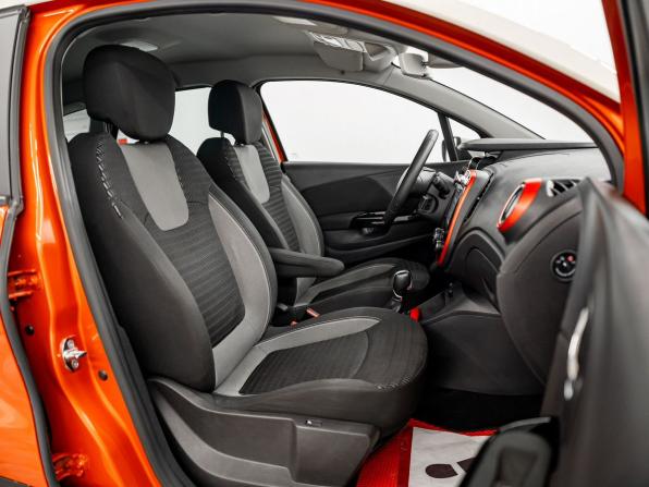 Renault Kaptur I с пробегом 2017 года, цена 1 387 000 рублей, 34022 км, внедорожник, Автокод Объявления