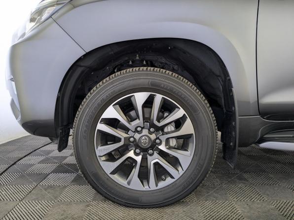 Toyota Land Cruiser Prado 150 Series Рестайлинг 3 с пробегом 2022 года, цена 7 990 000 рублей, 30746 км, внедорожник, Автокод Объявления