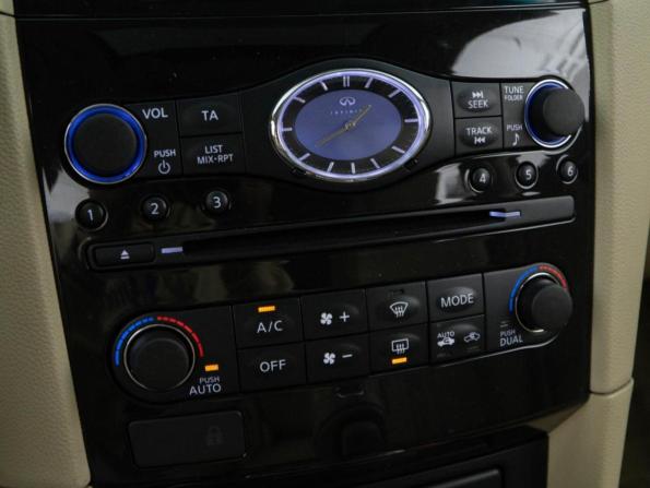 Infiniti QX70 с пробегом 2015 года, цена 2 696 900 рублей, 111942 км, внедорожник, Автокод Объявления