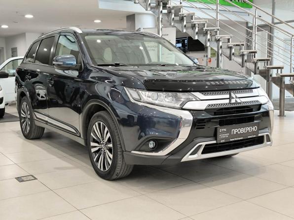 Mitsubishi Outlander III Рестайлинг 3 с пробегом 2020 года, цена 2 150 000 рублей, 147200 км, внедорожник, Автокод Объявления