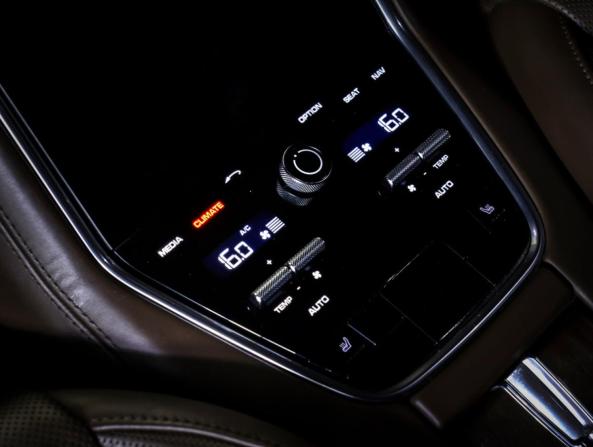 Porsche Panamera II с пробегом 2017 года, цена 5 990 000 рублей, 149273 км, лифтбек, Автокод Объявления