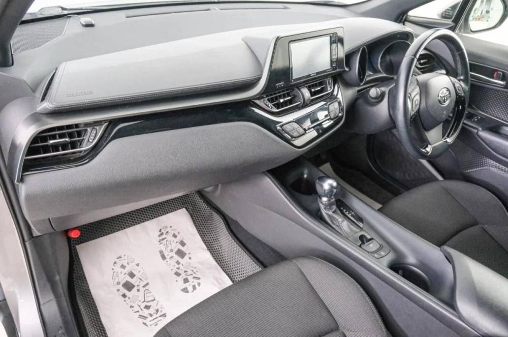 Toyota C-HR I Красноярск  - изображение 13