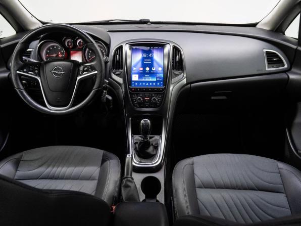 Opel Astra J Рестайлинг с пробегом 2013 года, цена 835 000 рублей, 196458 км, хэтчбек, Автокод Объявления