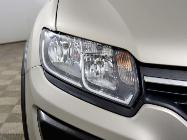Renault Sandero II с пробегом 2018 года, цена 898 000 рублей, 170204 км, хэтчбек, Автокод Объявления