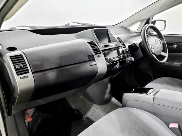 Toyota Prius II (XW20) с пробегом 2005 года, цена 415 000 рублей, 511969 км, лифтбек, Автокод Объявления