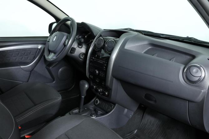 Renault Duster I Рестайлинг с пробегом 2015 года, цена 1 690 000 рублей, 15195 км, внедорожник, Автокод Объявления