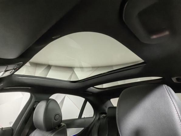 Mercedes-Benz E-Класс V (W213 S213 C238) Рестайлинг с пробегом 2022 года, цена 4 800 000 рублей, 26257 км, седан, Автокод Объявления