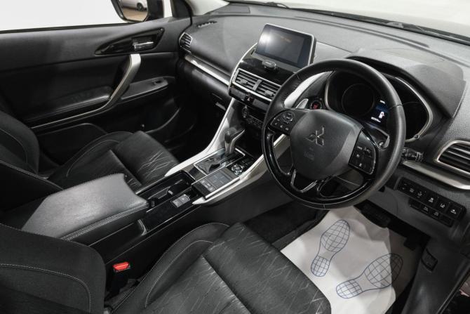 Mitsubishi Eclipse Cross I с пробегом 2019 года, цена 2 399 000 рублей, 57000 км, внедорожник, Автокод Объявления