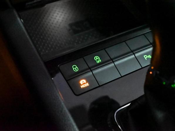Skoda Octavia III (A7) Рестайлинг с пробегом 2018 года, цена 2 530 000 рублей, 128304 км, лифтбек, Автокод Объявления