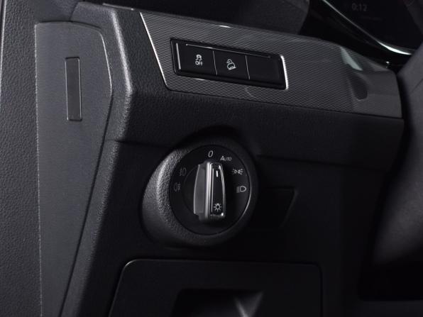Volkswagen Multivan T6 Рестайлинг с пробегом 2020 года, цена 6 999 995 рублей, 46312 км, минивэн, Автокод Объявления