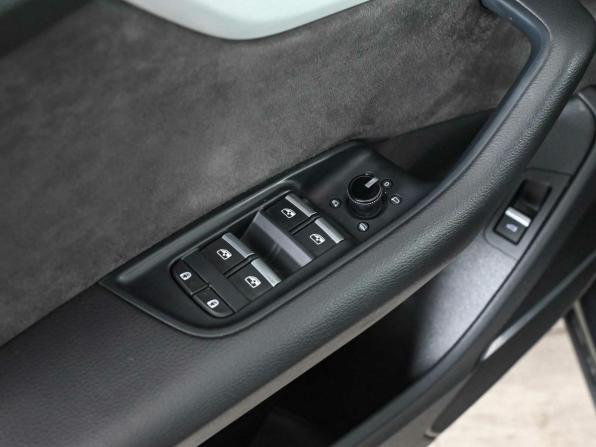 Audi Q8 I (4M) с пробегом 2022 года, цена 6 200 000 рублей, 200399 км, внедорожник, Автокод Объявления