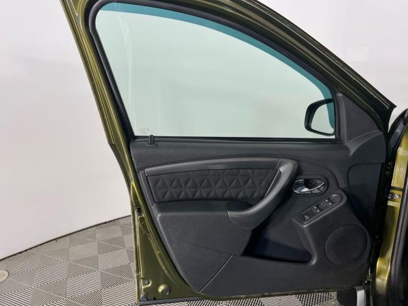 Renault Duster I Рестайлинг с пробегом 2017 года, цена 1 399 000 рублей, 96500 км, внедорожник, Автокод Объявления