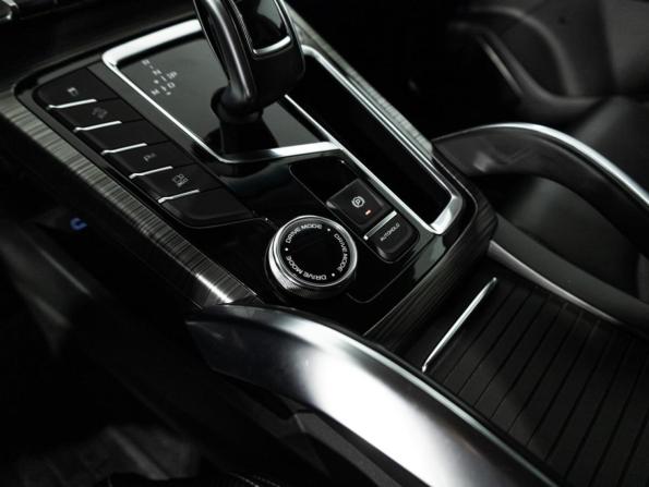 Geely Atlas Pro с пробегом 2023 года, цена 2 219 585 рублей, 34462 км, внедорожник, Автокод Объявления
