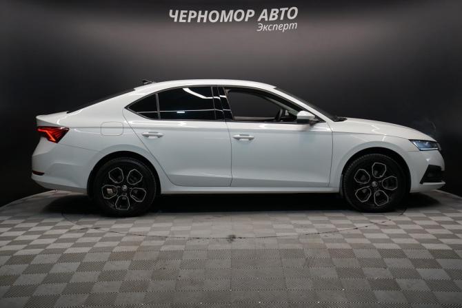 Skoda Octavia IV (A8) с пробегом 2020 года, цена 2 235 000 рублей, 130000 км, лифтбек, Автокод Объявления