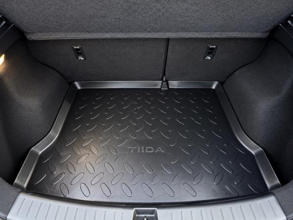 Nissan Tiida II с пробегом 2015 года, цена 1 050 000 рублей, 113428 км, хэтчбек, Автокод Объявления