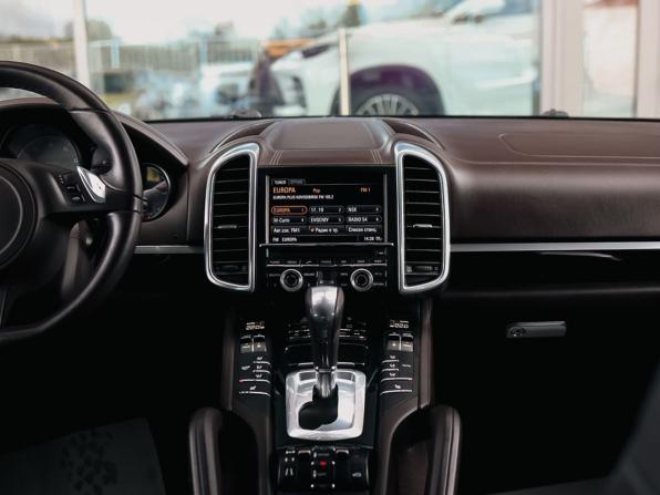 Porsche Cayenne II (958) с пробегом 2012 года, цена 2 940 000 рублей, 104241 км, внедорожник, Автокод Объявления