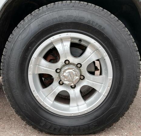 Nissan NP300 с пробегом 2010 года, цена 1 155 000 рублей, 317951 км, пикап, Автокод Объявления