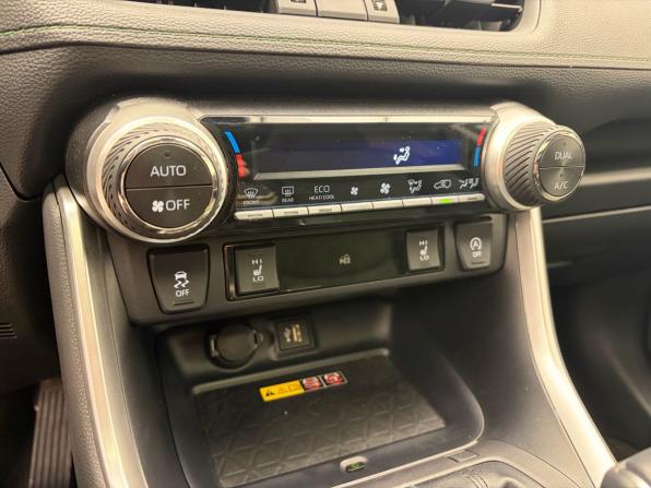Toyota RAV4 V (XA50) с пробегом 2023 года, цена 4 135 000 рублей, 8553 км, внедорожник, Автокод Объявления