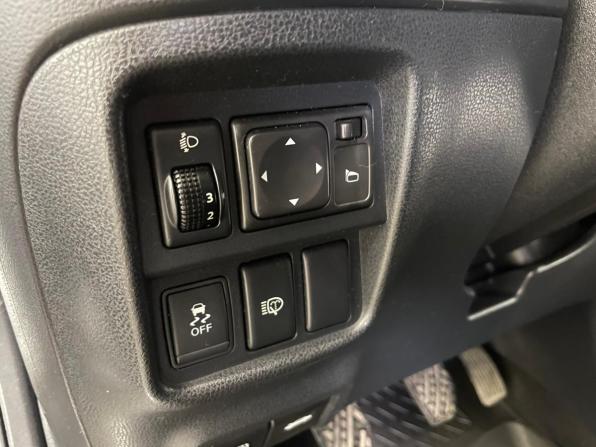 Nissan Juke I с пробегом 2011 года, цена 1 024 000 рублей, 96329 км, внедорожник, Автокод Объявления