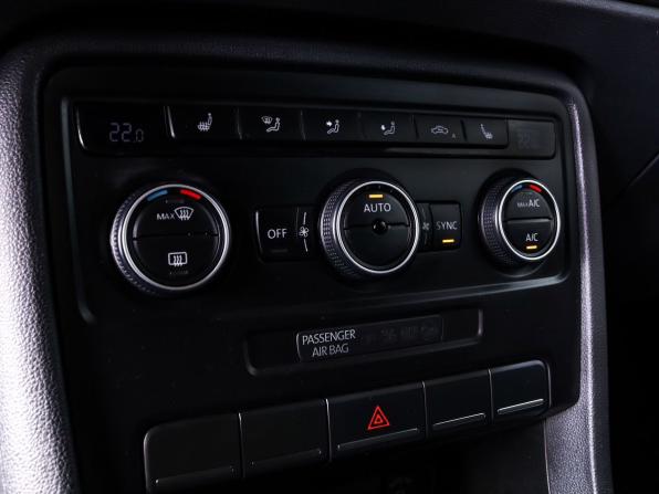 Volkswagen Beetle II (A5) с пробегом 2014 года, цена 1 150 000 рублей, 207976 км, хэтчбек, Автокод Объявления