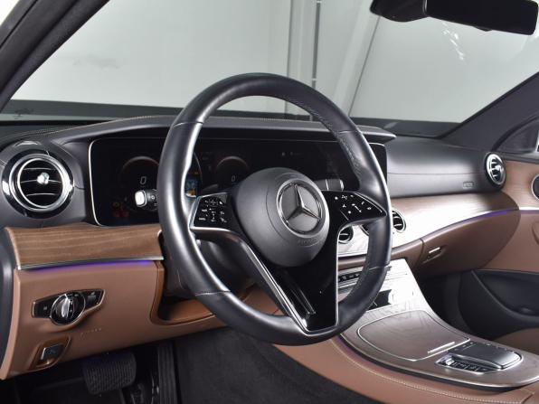 Mercedes-Benz E-Класс V (W213 S213 C238) Рестайлинг с пробегом 2021 года, цена 5 299 995 рублей, 55742 км, седан, Автокод Объявления