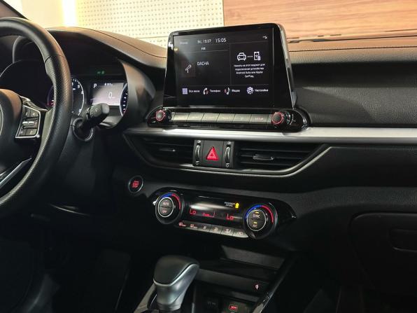 Kia Cerato IV Рестайлинг с пробегом 2022 года, цена 2 899 999 рублей, 35952 км, седан, Автокод Объявления
