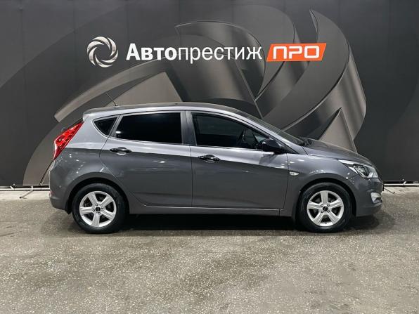 Hyundai Solaris I Рестайлинг с пробегом 2015 года, цена 890 000 рублей, 178380 км, хэтчбек, Автокод Объявления