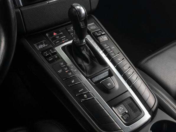 Porsche Macan I с пробегом 2018 года, цена 4 280 000 рублей, 124805 км, внедорожник, Автокод Объявления