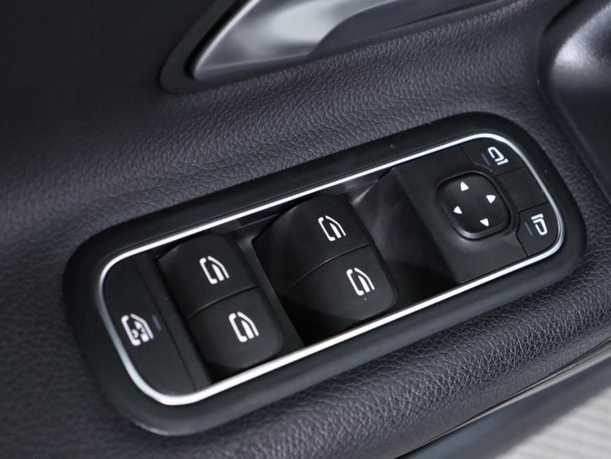Mercedes-Benz A-Класс IV (W177) Санкт-Петербург  - изображение 17