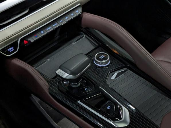 Geely Monjaro I с пробегом 2023 года, цена 2 790 000 рублей, 89462 км, внедорожник, Автокод Объявления