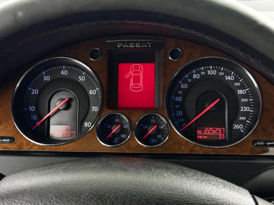 Volkswagen Passat B6 Санкт-Петербург  - изображение 17