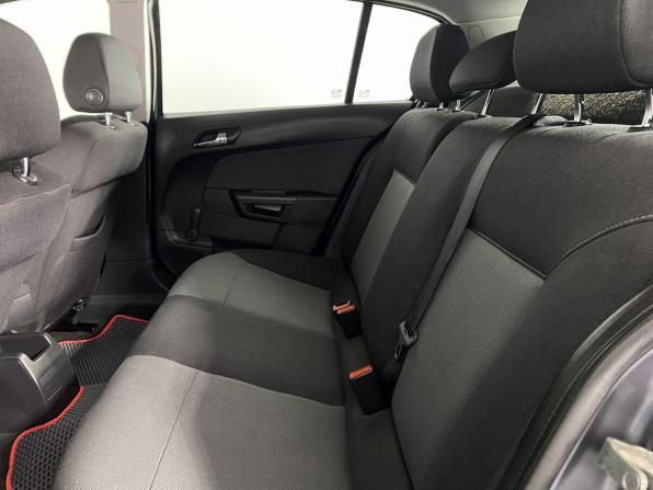 Opel Astra H с пробегом 2005 года, цена 440 000 рублей, 256215 км, хэтчбек, Автокод Объявления