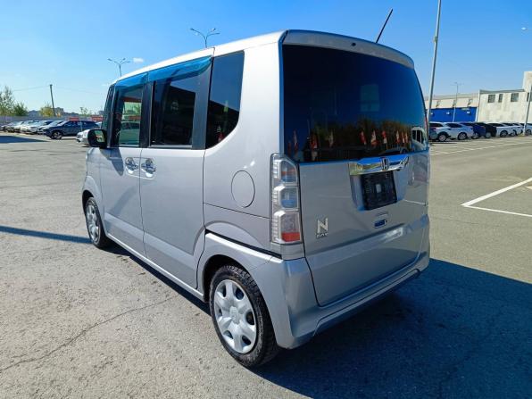 Honda N-BOX I Рестайлинг с пробегом 2017 года, цена 735 000 рублей, 133570 км, минивэн, Автокод Объявления