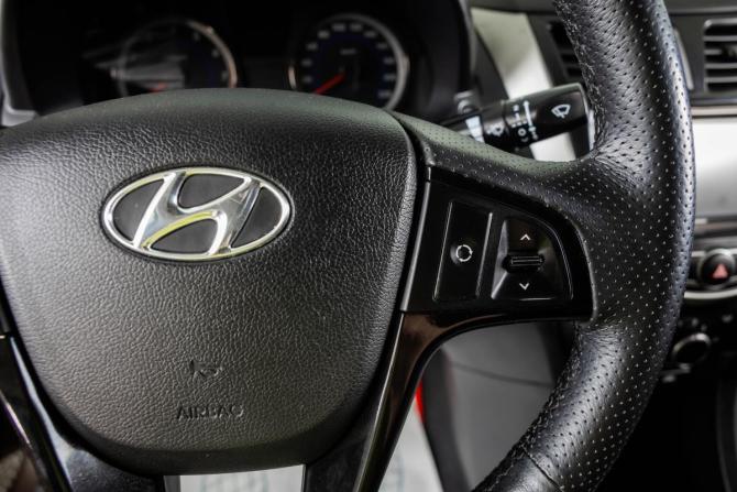 Hyundai Solaris I Рестайлинг с пробегом 2016 года, цена 759 000 рублей, 87509 км, седан, Автокод Объявления