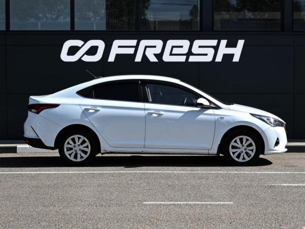 Hyundai Solaris II Рестайлинг с пробегом 2020 года, цена 1 254 000 рублей, 183190 км, седан, Автокод Объявления