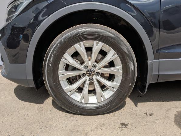 Volkswagen Tiguan II Рестайлинг с пробегом 2021 года, цена 2 645 000 рублей, 71767 км, внедорожник, Автокод Объявления