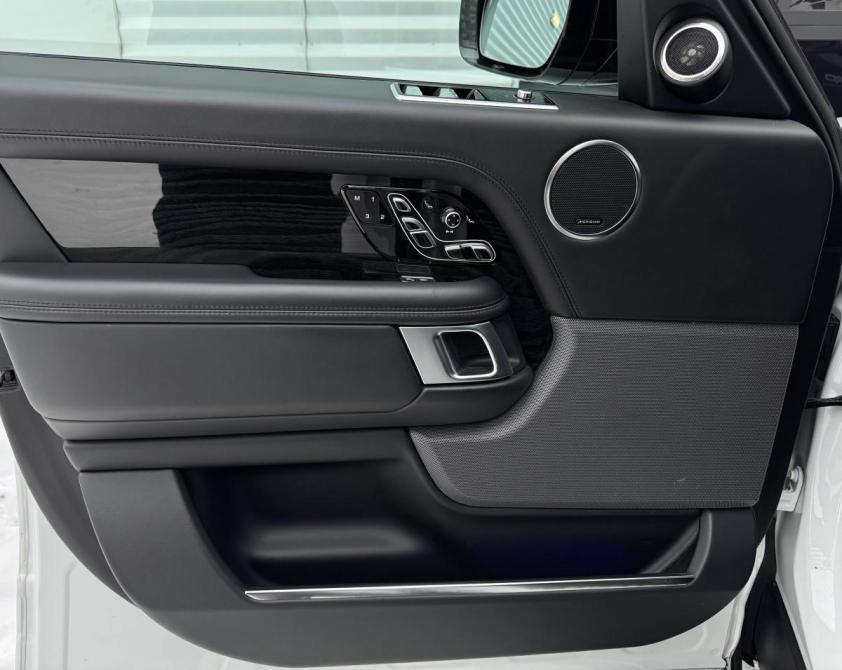 Land Rover Range Rover IV Рестайлинг Иркутск  - изображение 20