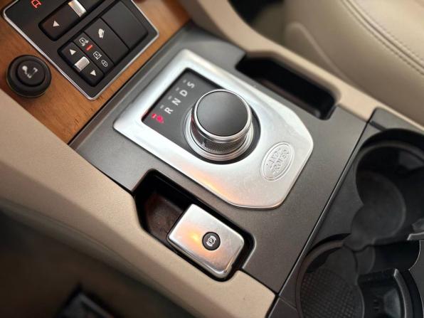 Land Rover Discovery IV Рестайлинг с пробегом 2014 года, цена 2 623 000 рублей, 201767 км, внедорожник, Автокод Объявления